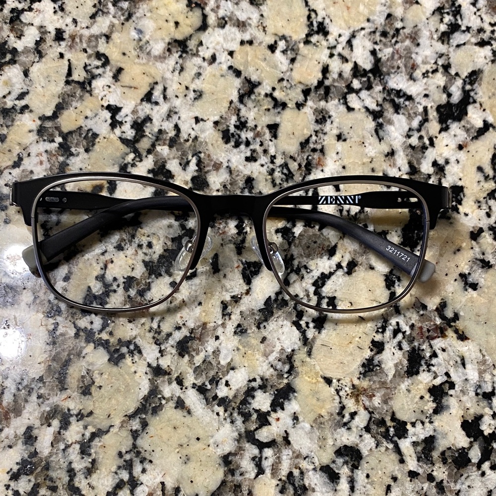 Black frame fashion cosplay glasses